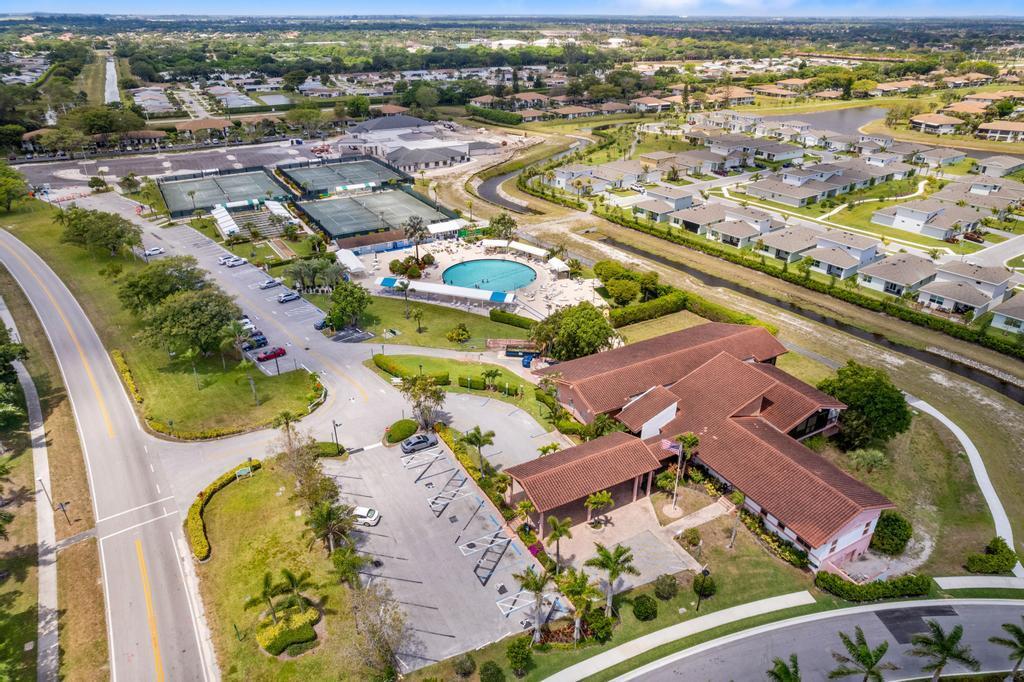 PALM GREENS AT VILLA DEL - Residential