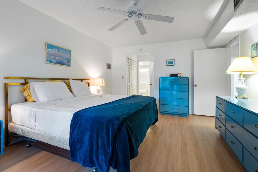 PALM GREENS AT VILLA DEL - Residential