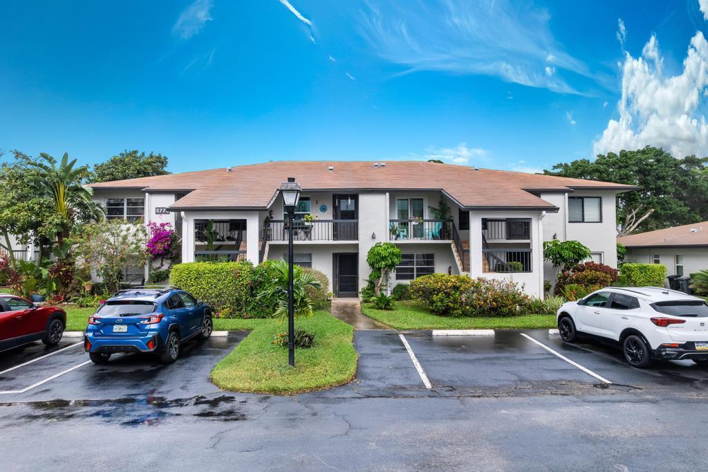 PALM GREENS AT VILLA DEL - Residential