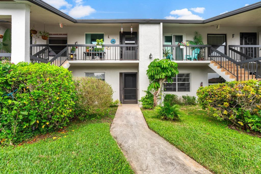 PALM GREENS AT VILLA DEL - Residential