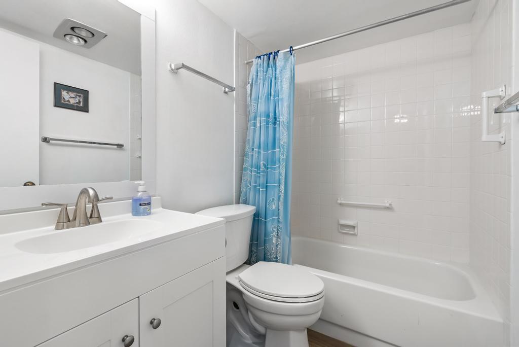 PALM GREENS AT VILLA DEL - Residential