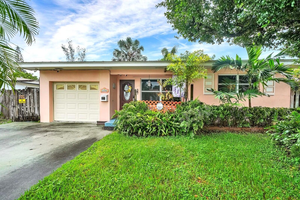 Photo of 1106 S F Street, Lake Worth Beach, FL 33460 (MLS # B26071885)