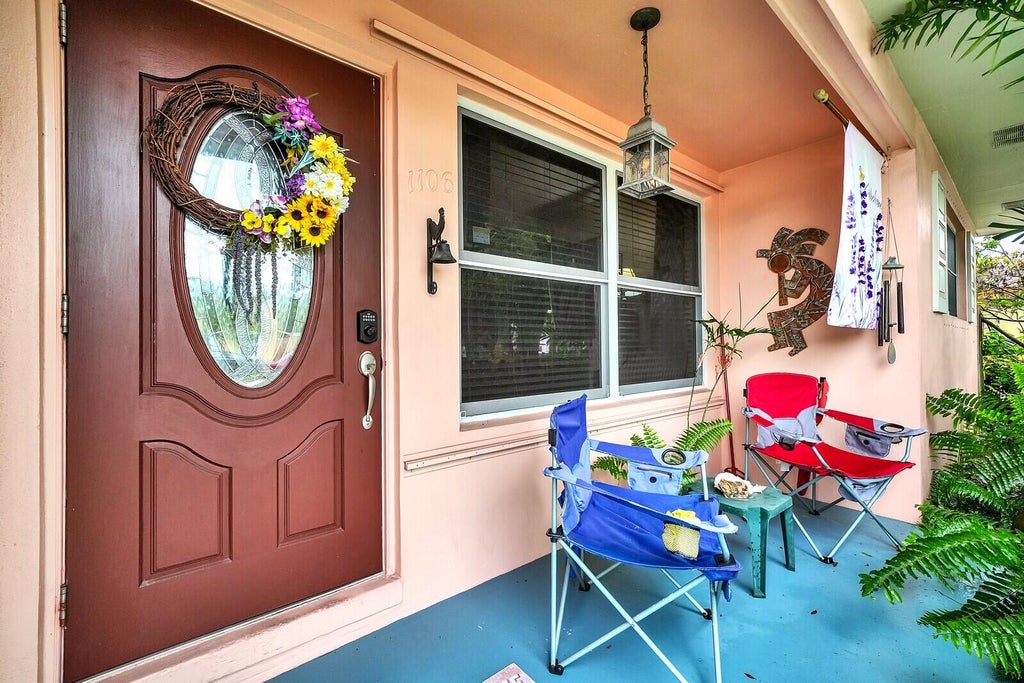 Photo of 1106 S F Street, Lake Worth Beach, FL 33460 (MLS # B26071885)