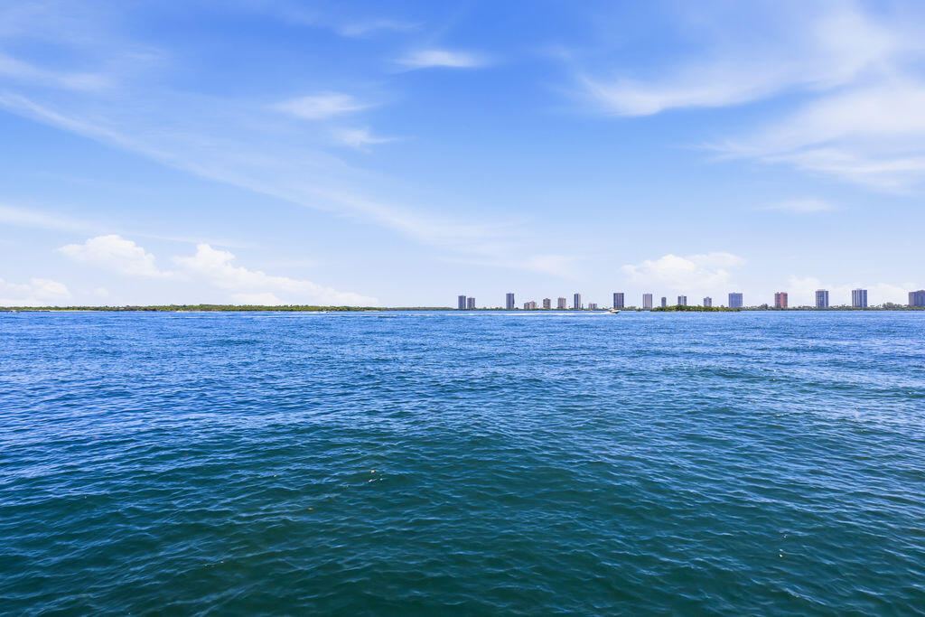 LAKE COLONY APTS ONE INC - Residential