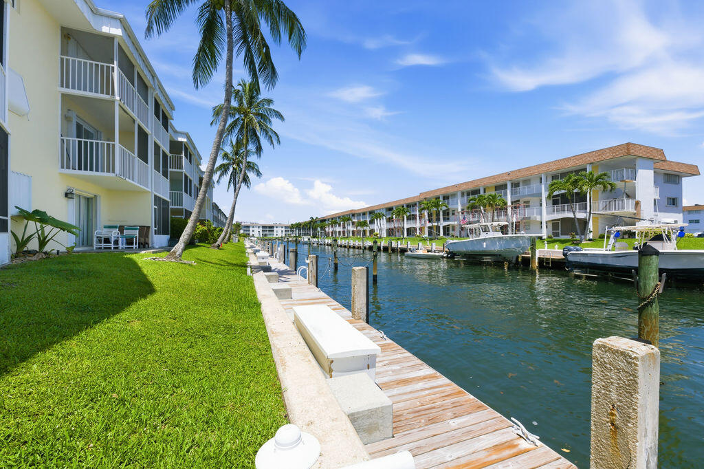 LAKE COLONY APTS ONE INC - Residential