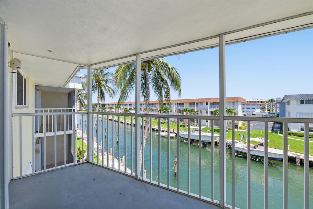 LAKE COLONY APTS ONE INC - Residential