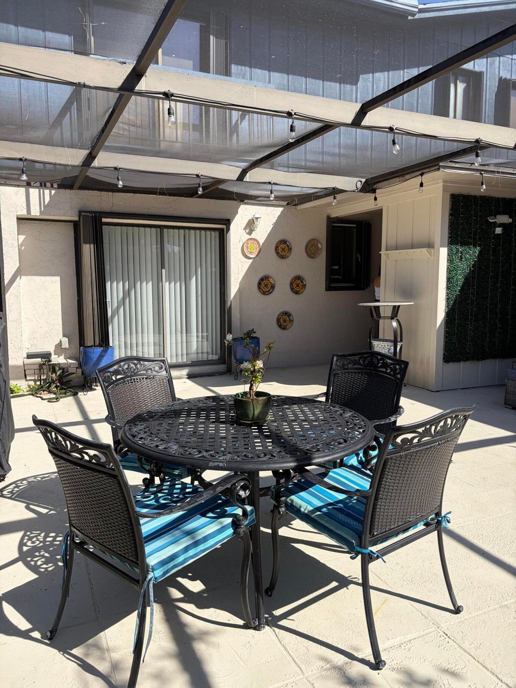 Photo of 4591 E Holly Lake Dr, Lake Worth, FL 33463 (MLS # B26000751)