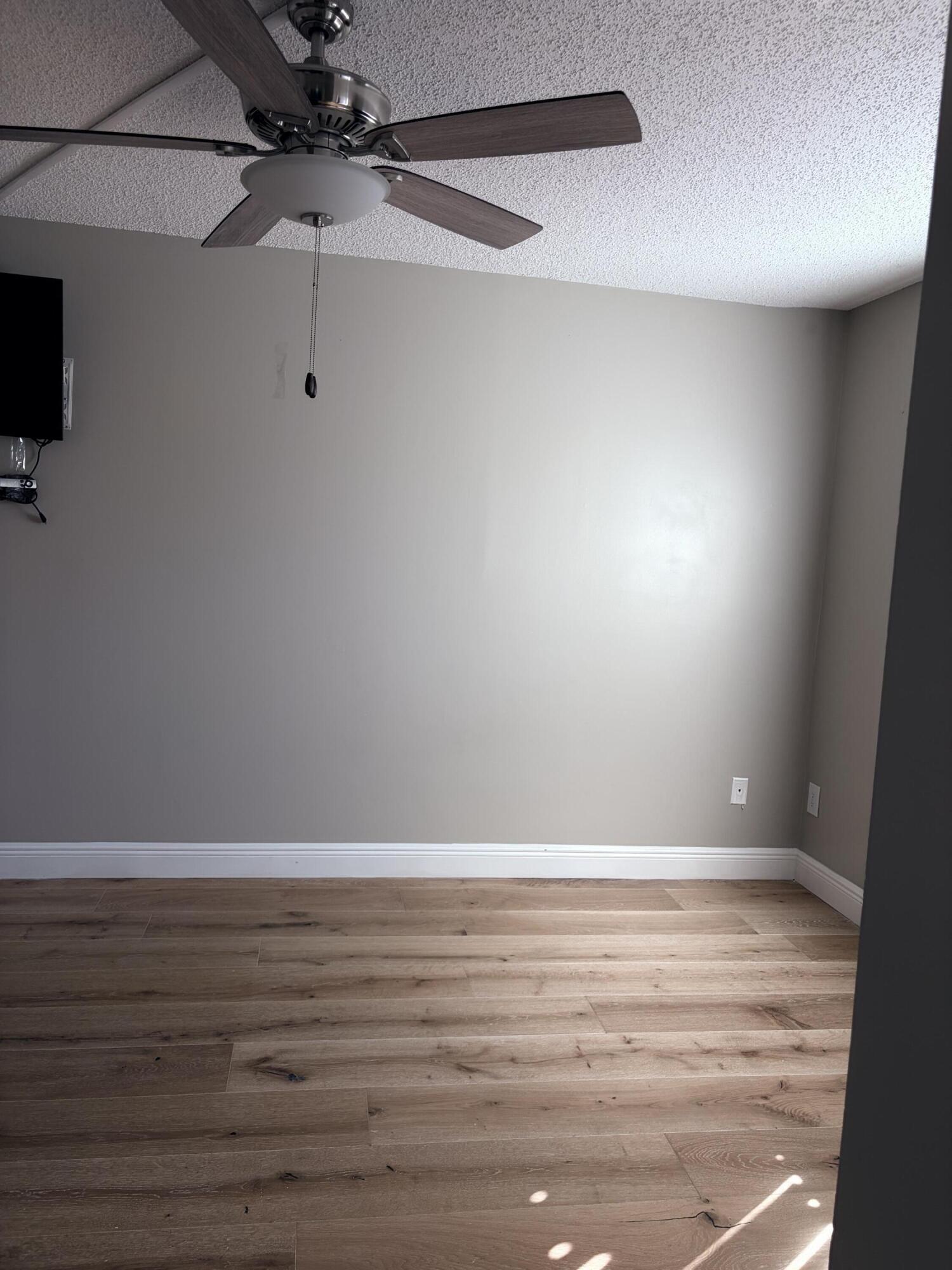 COUNTRY AS - Residential