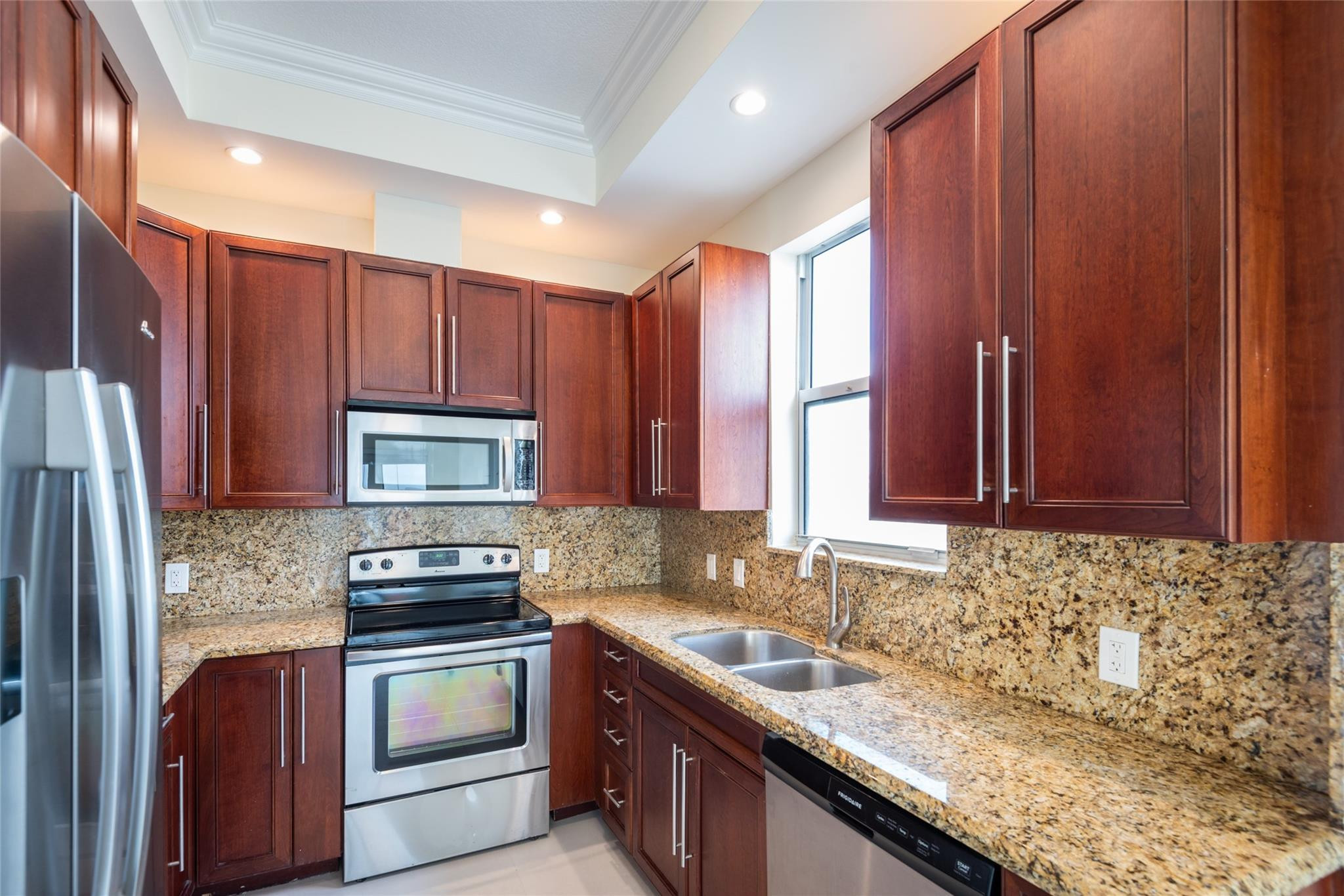 Ocean Place At Silver Bea - Residential Lease