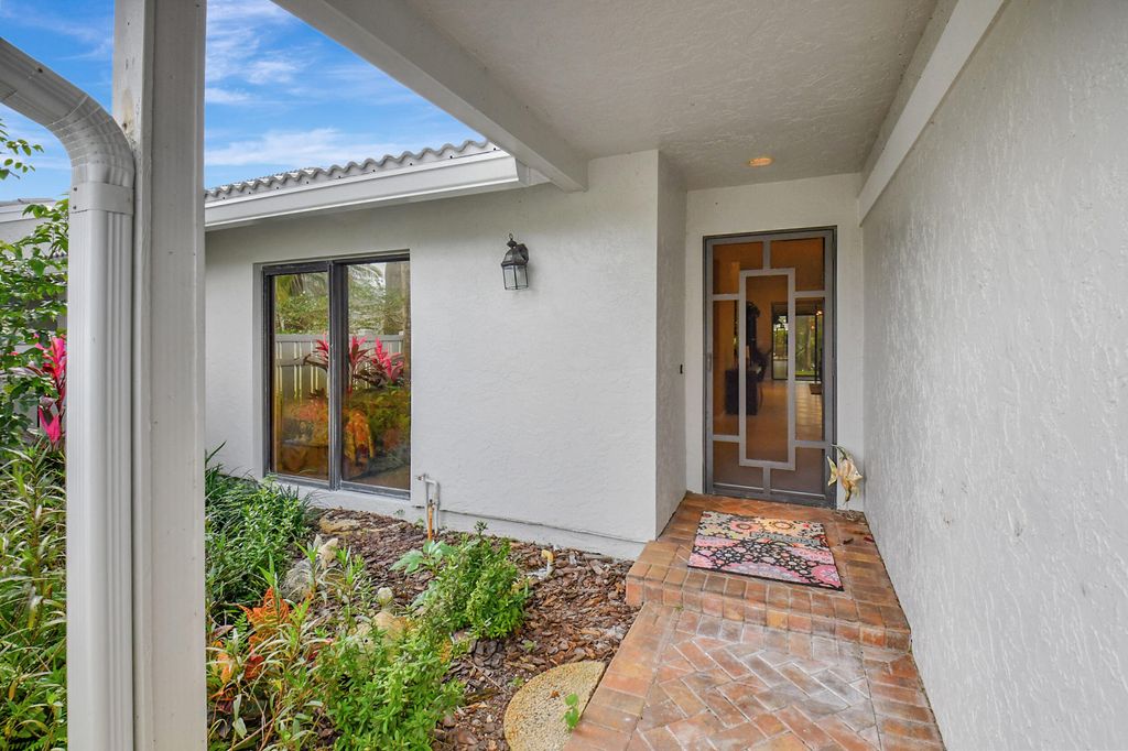 Photo of 28 Eastgate Drive #B, Boynton Beach, FL 33436 (MLS # R10950788)