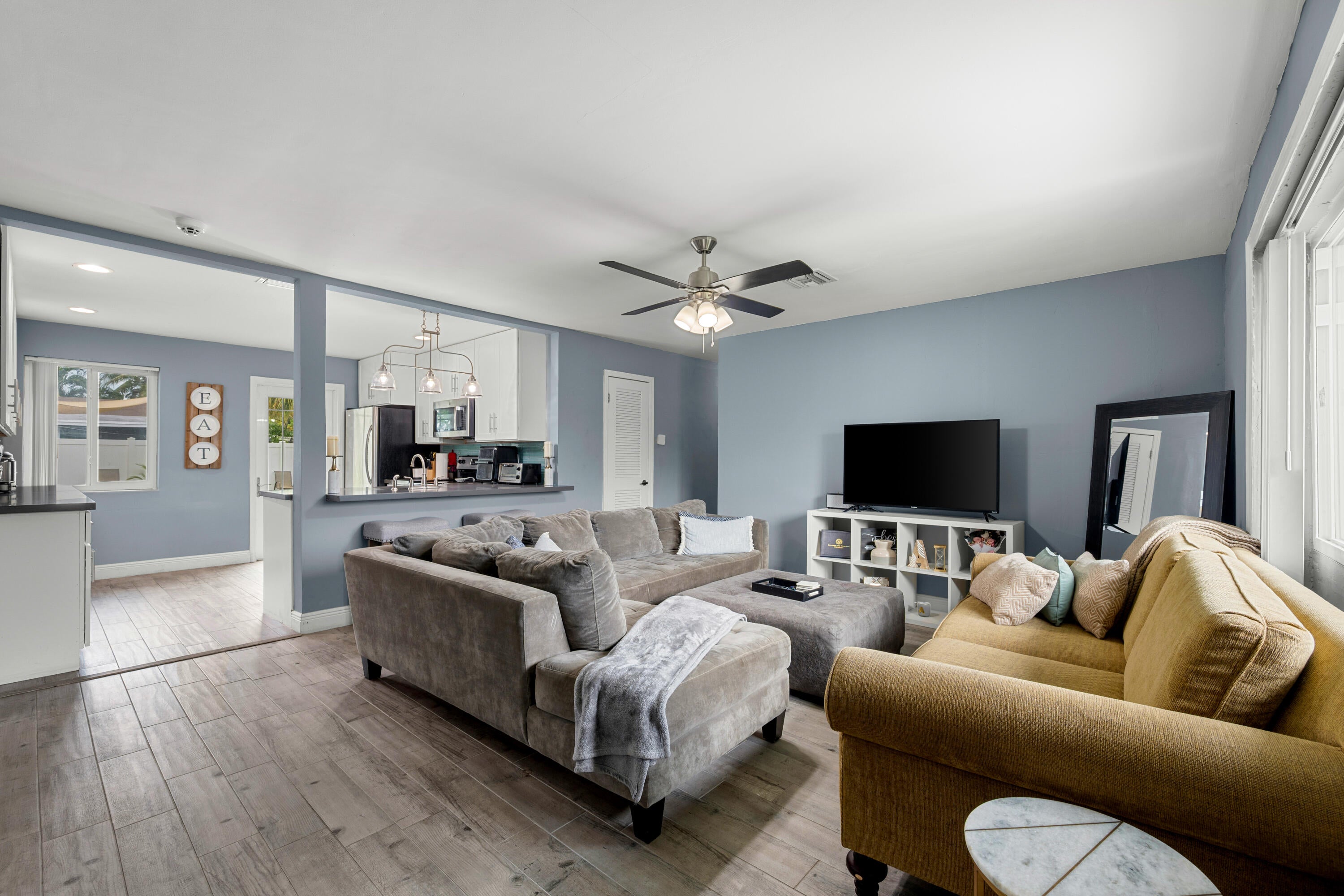 3767 SW 16TH Court, Fort Lauderdale, FL, 33312/$525,000 3 3767 SW 16TH Court