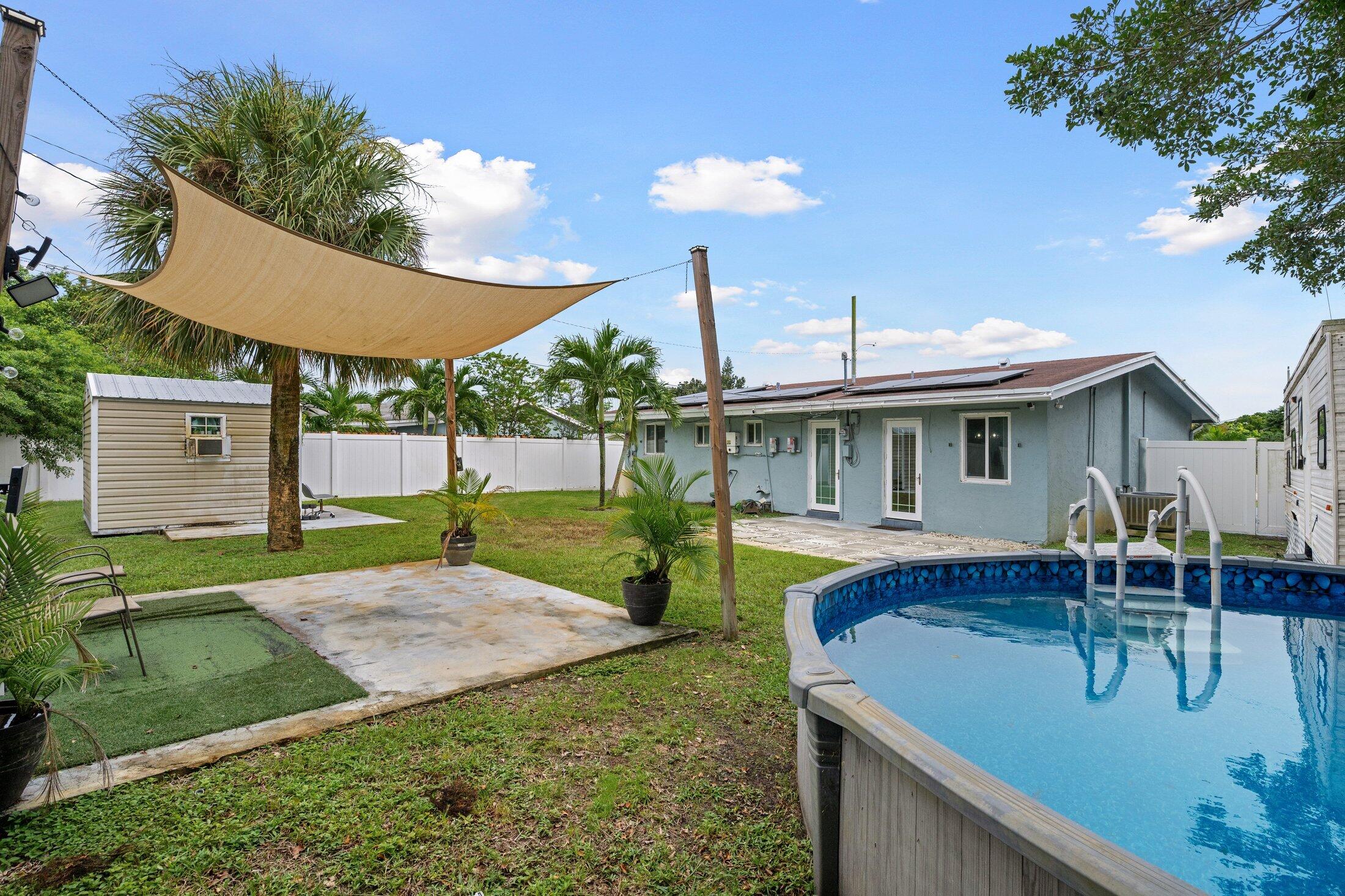 3767 SW 16TH Court