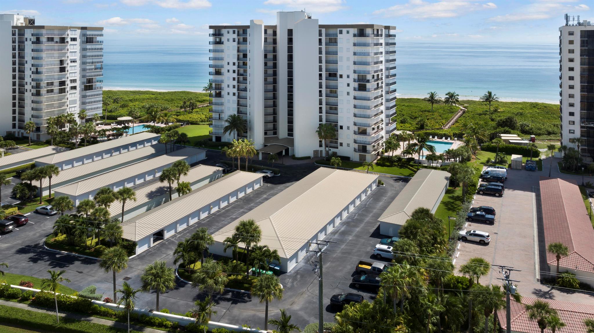 TIARA TOWERS - Residential