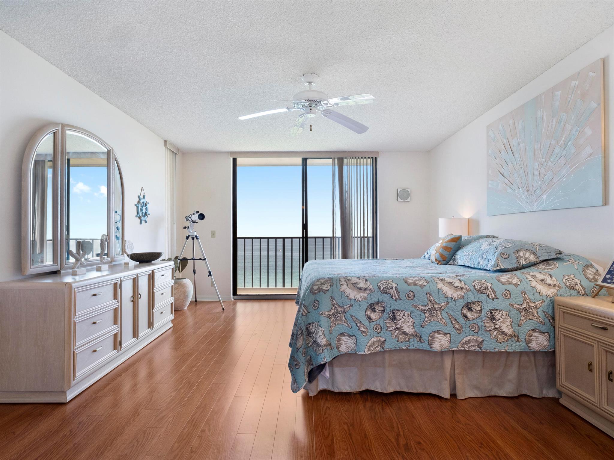 TIARA TOWERS - Residential