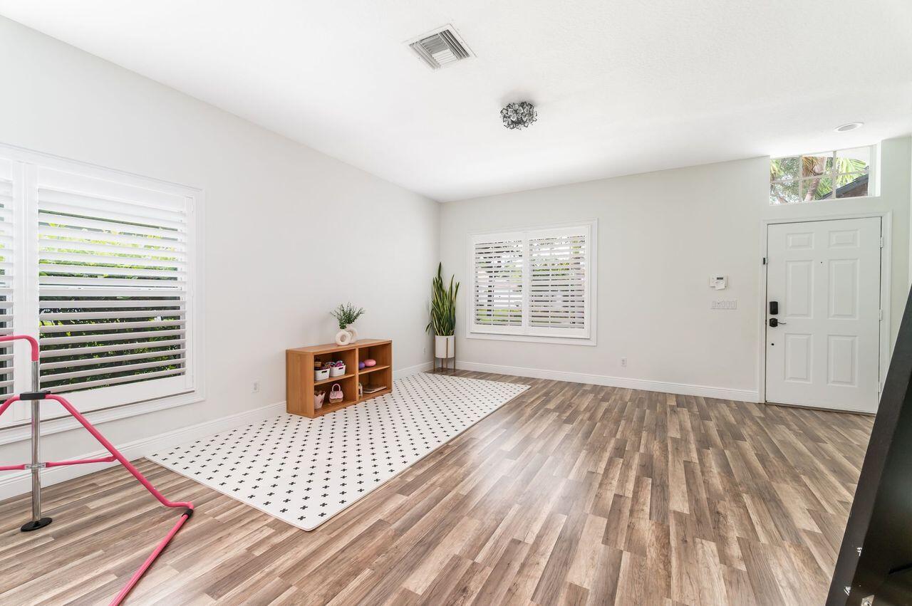 1044 ANCHOR Point