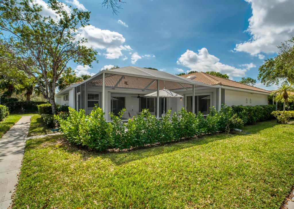 Photo of 9302 Chapman Oak Court, Palm Beach Gardens, FL 33410 (MLS # R10875686)