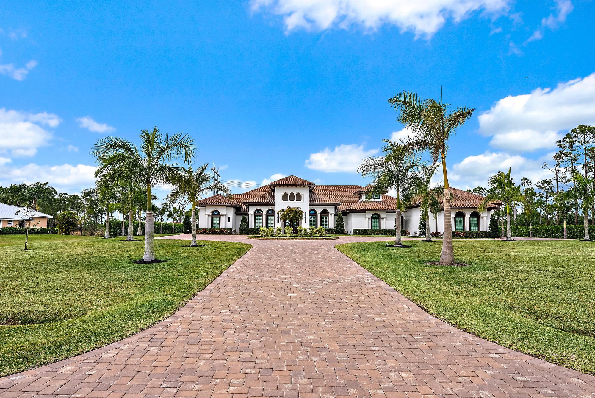 7848 Saddlebrook Drive