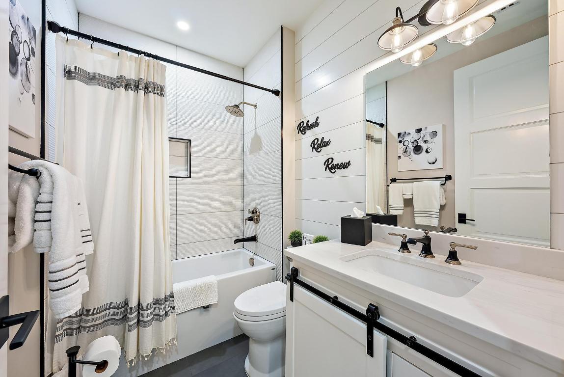 SABAL CREEK - Residential