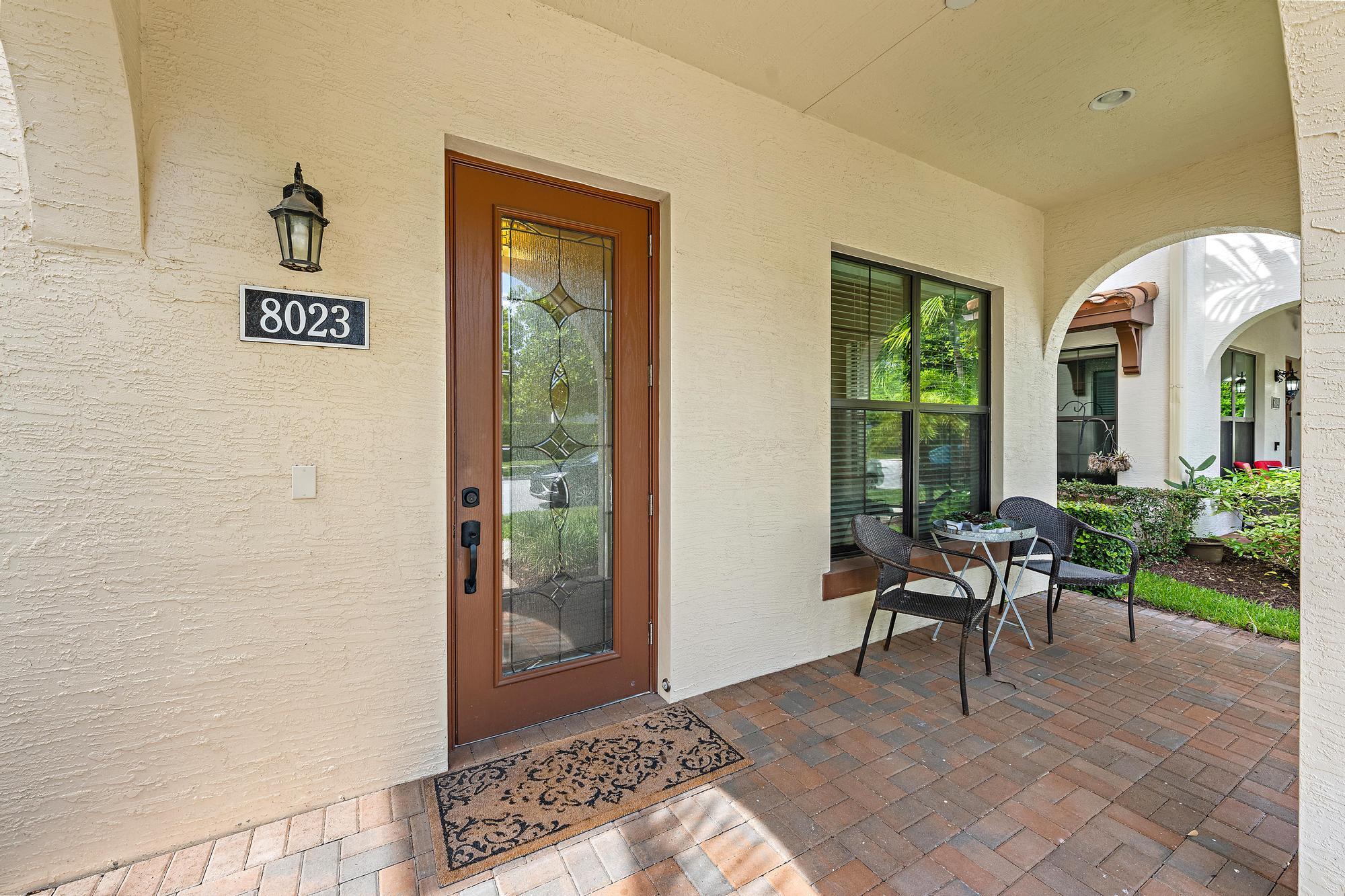 8023 Hobbes Way