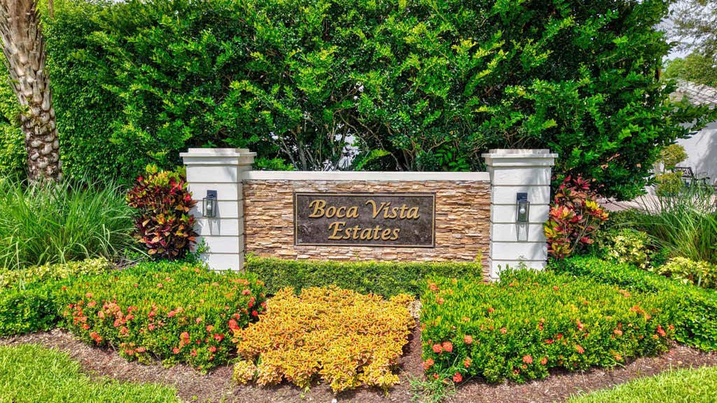 Photo of 9224 LAKE SERENA Drive, Boca Raton, FL 33496 (MLS # B26069130)