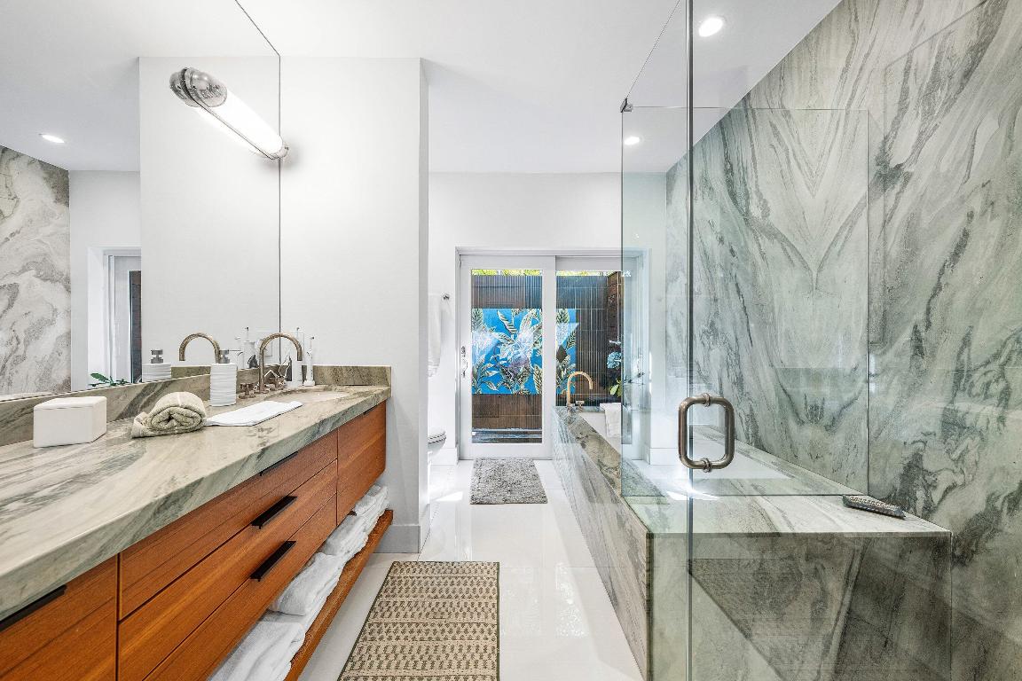 POINT MANALAPAN 1 - Residential