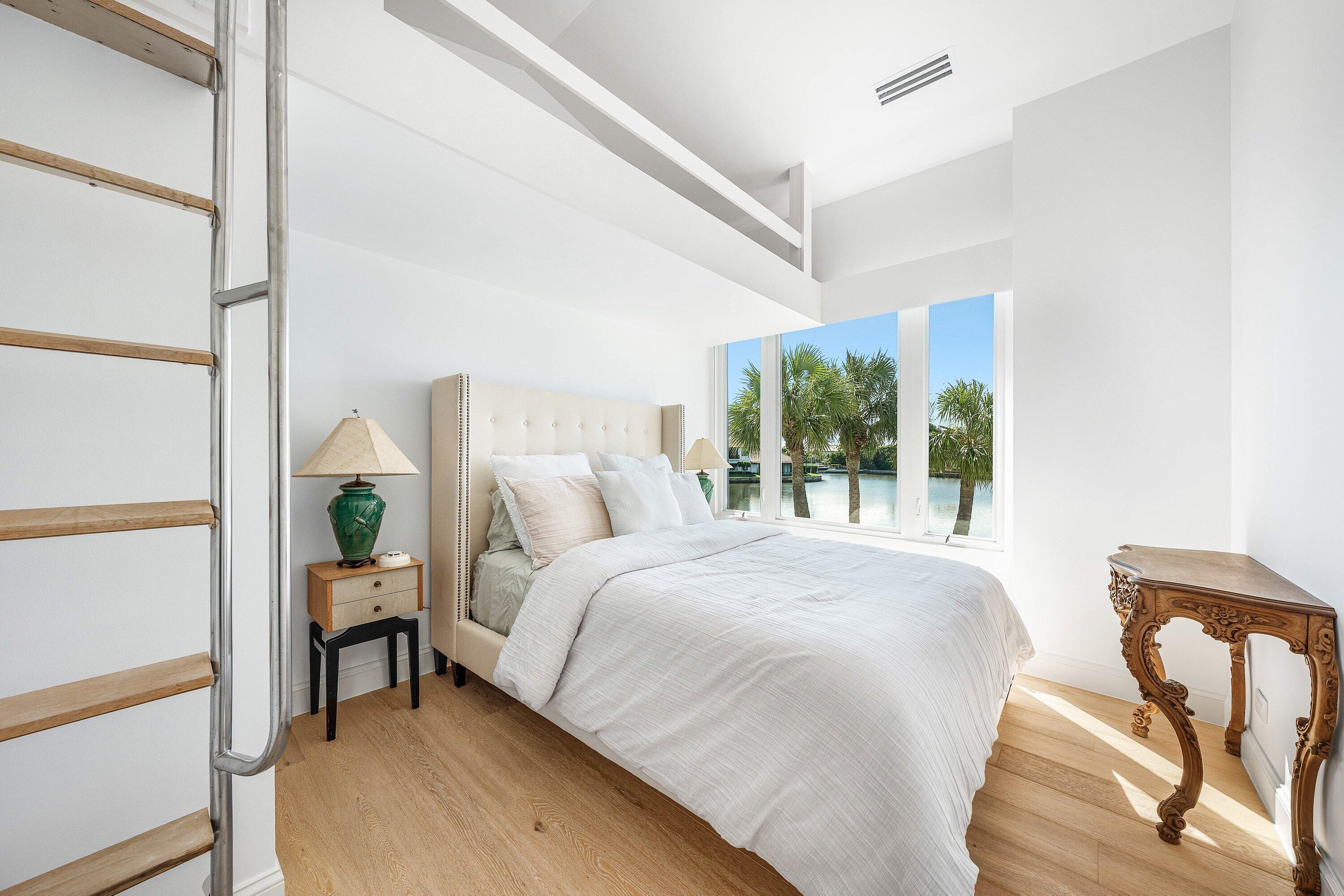 POINT MANALAPAN 1 - Residential