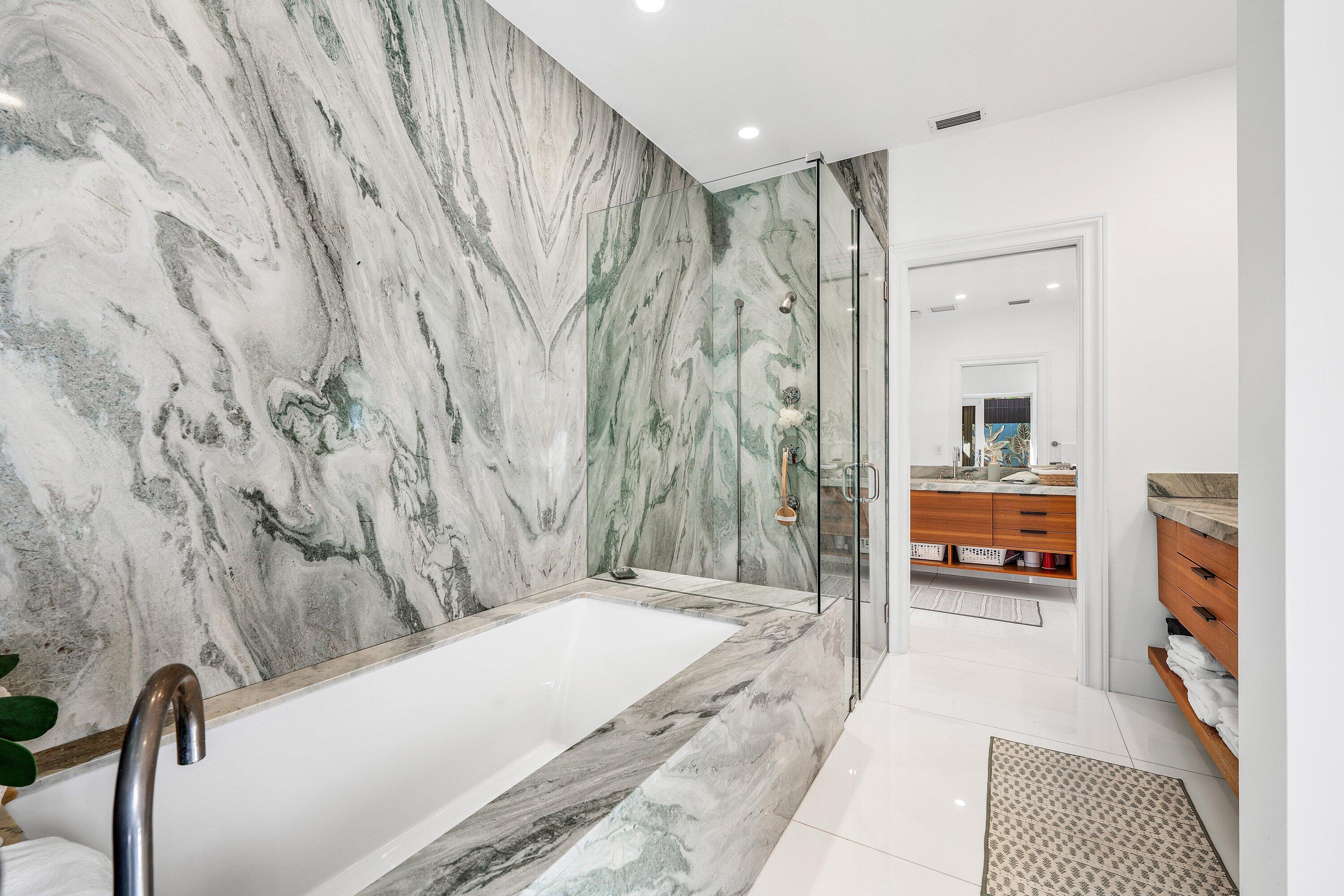 POINT MANALAPAN 1 - Residential