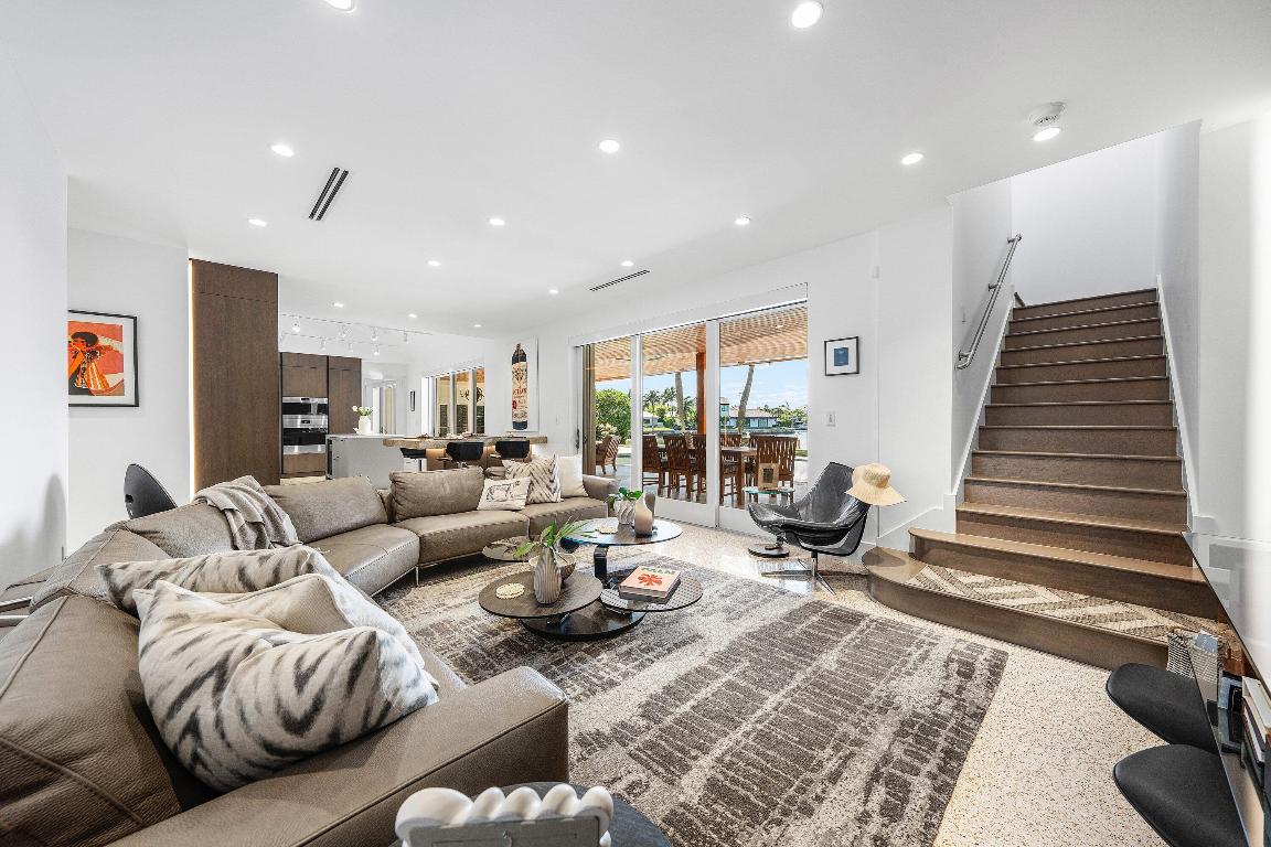 POINT MANALAPAN 1 - Residential