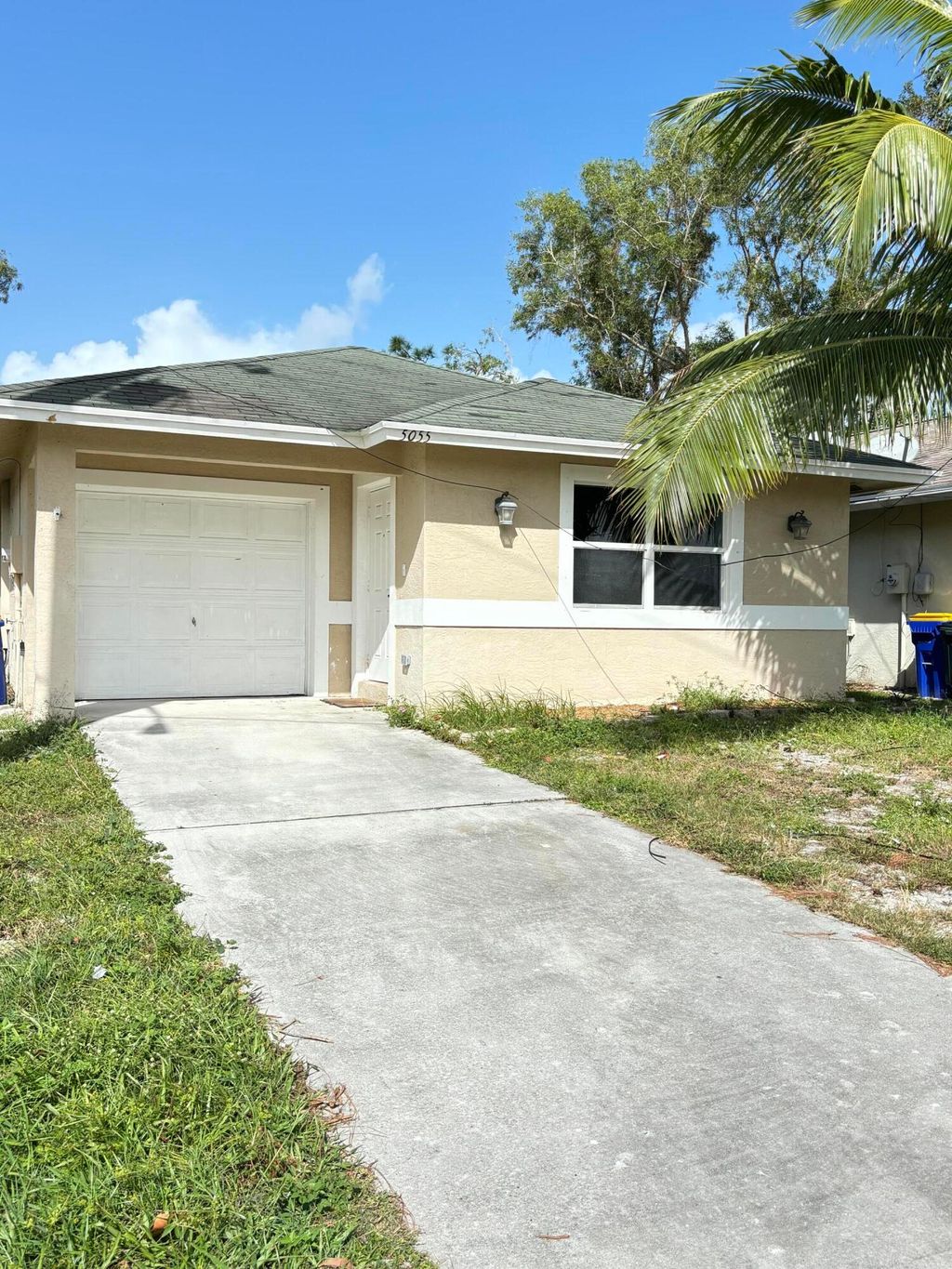 Photo of 5055 SE Primrose Way, Stuart, FL 34997 (MLS # R11026979)