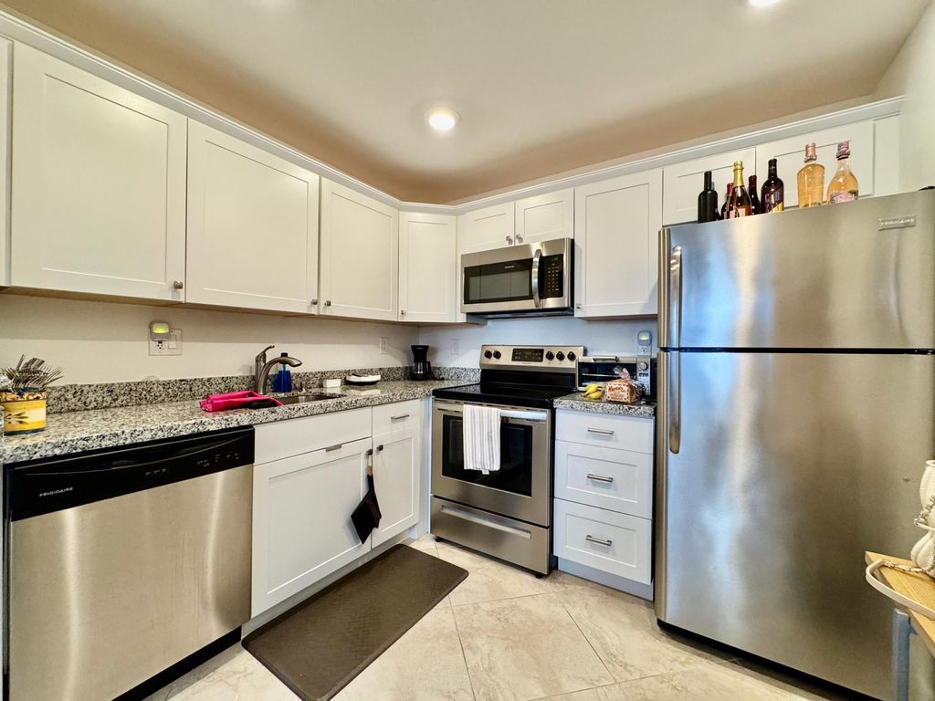 Photo of 530 Normandy L Ln, Delray Beach, FL 33484 (MLS # B26013030)