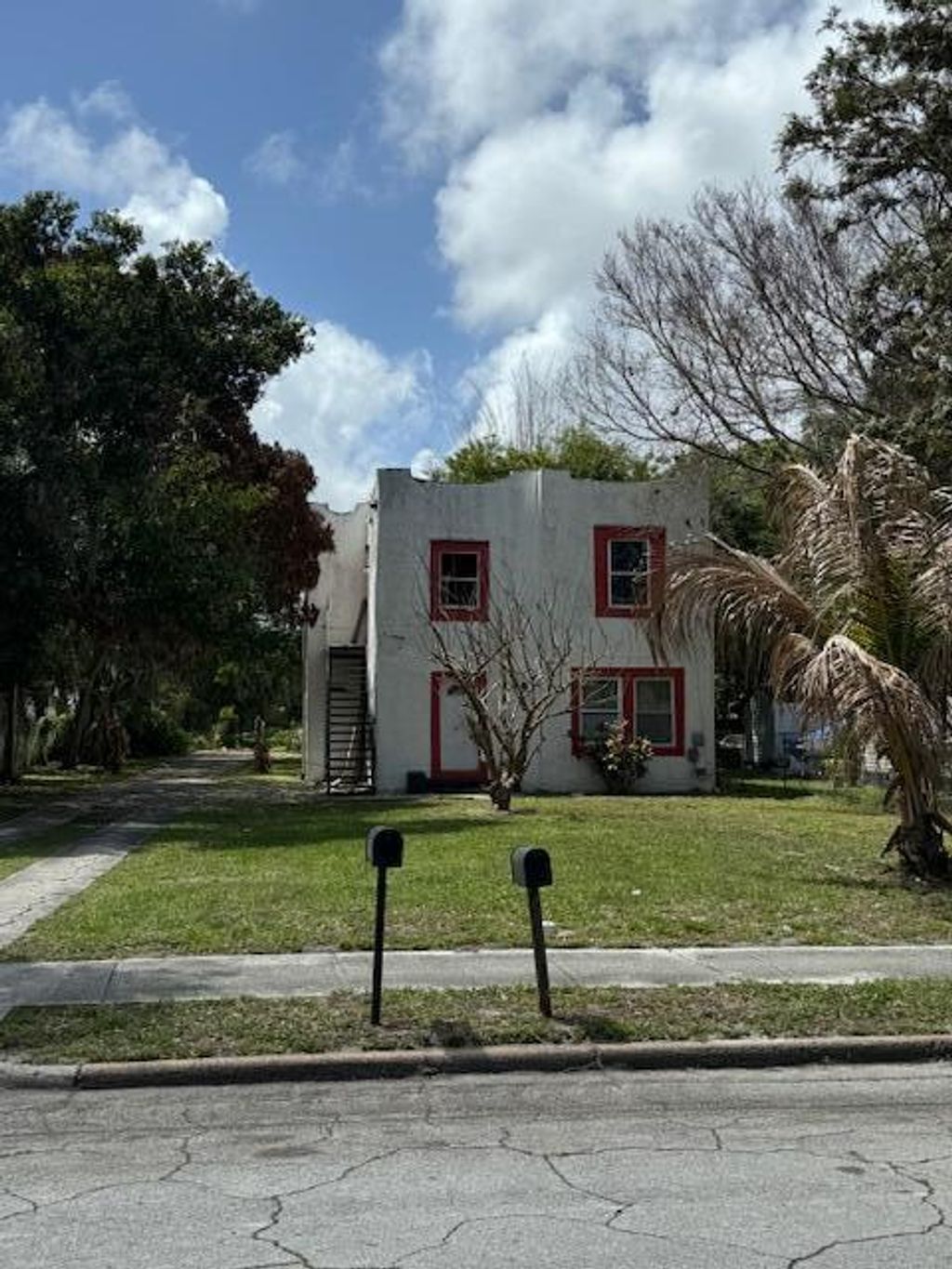 Photo of 119 N 11th Street, Fort Pierce, FL 34950 (MLS # B26011806)