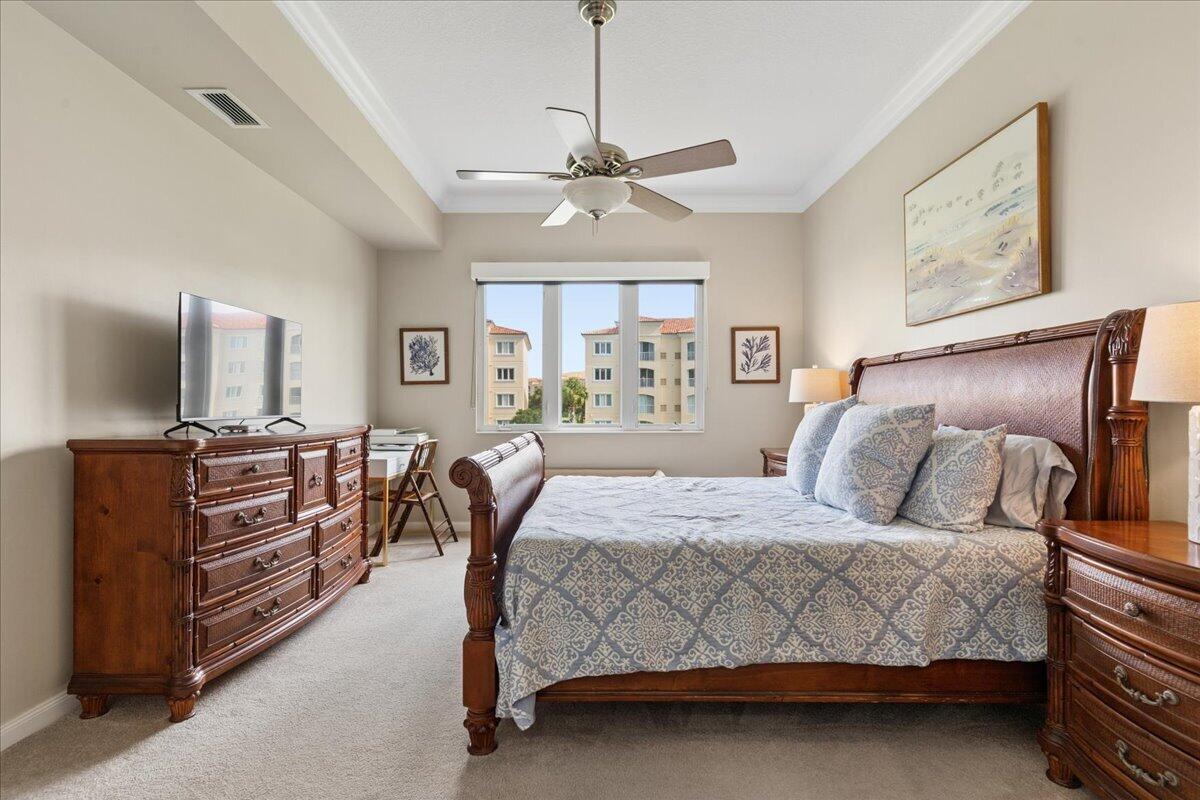 HARBOUR ISLE AT HUTCHINSON ISLAND WEST - Residential