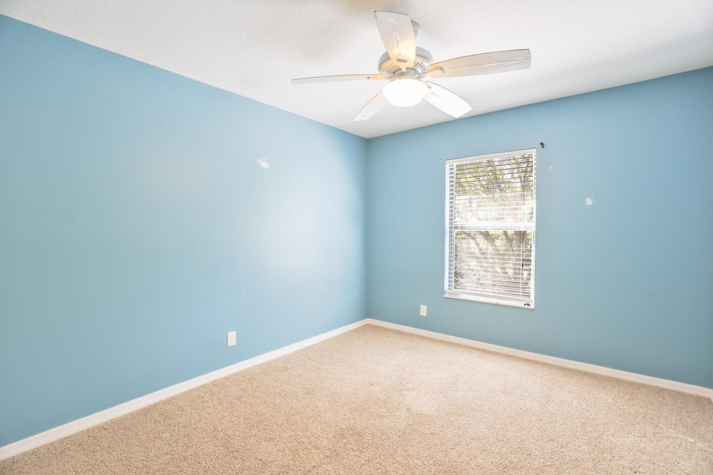 CAMBRIDGE TOWNHOMES - Residential