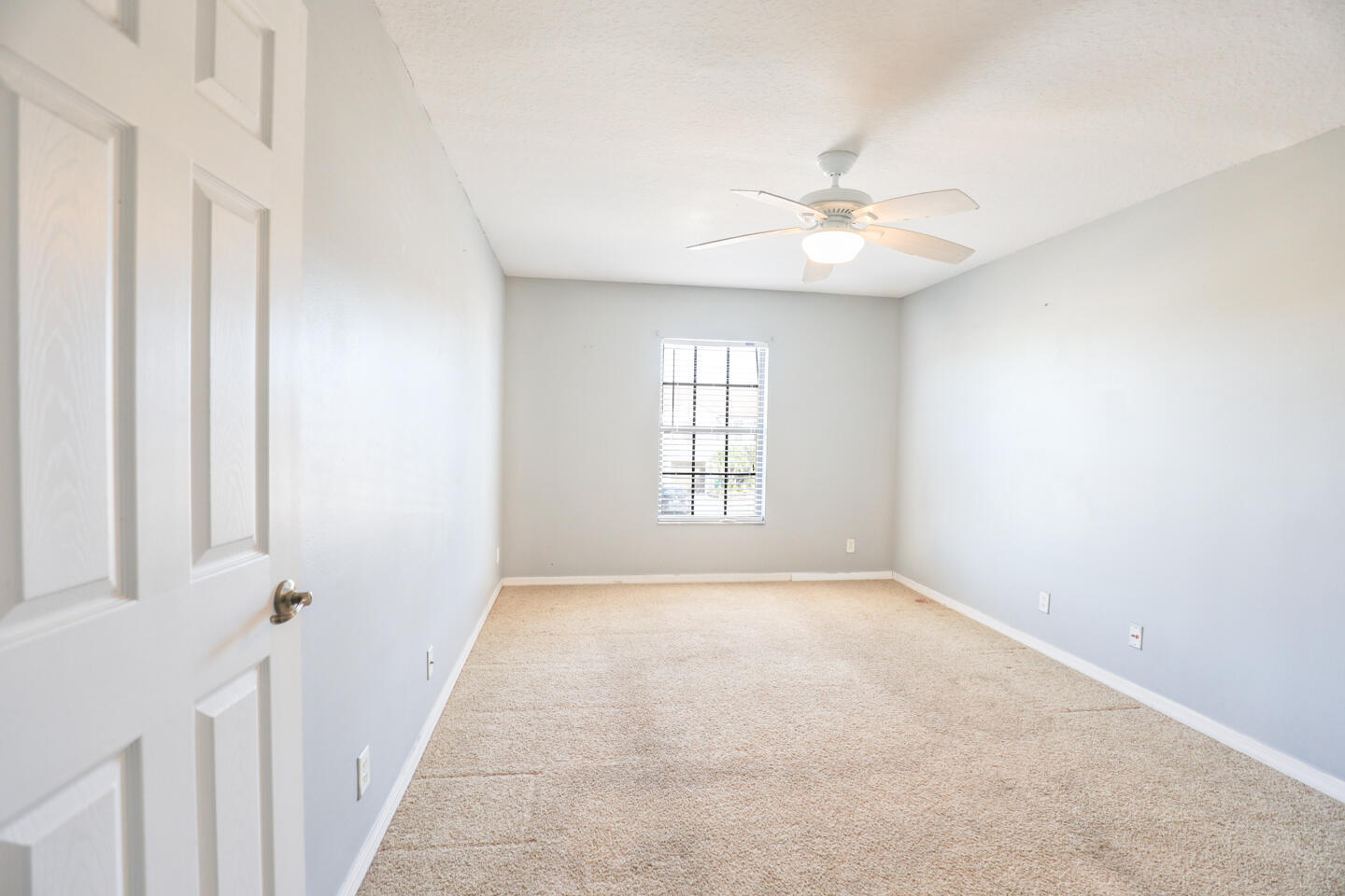 CAMBRIDGE TOWNHOMES - Residential