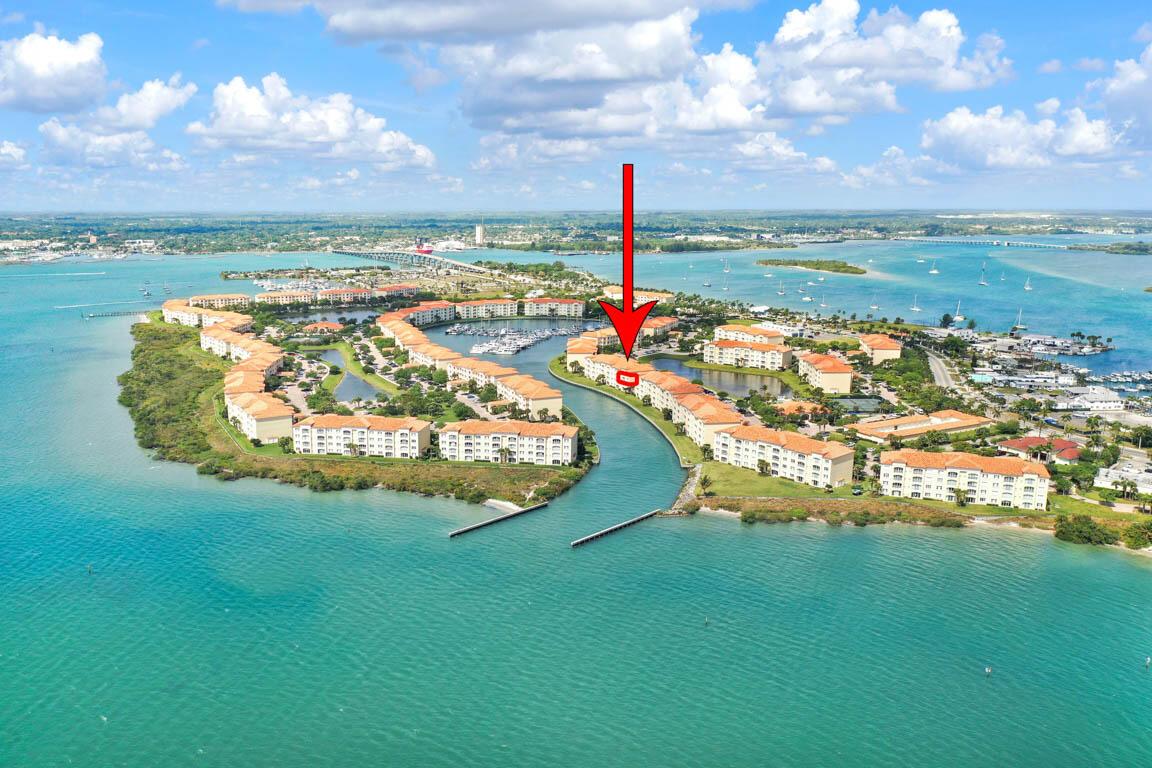 7 Harbour Isle Drive 301, Fort Pierce, FL, 34949/$399,000 2 7 Harbour Isle Drive 301