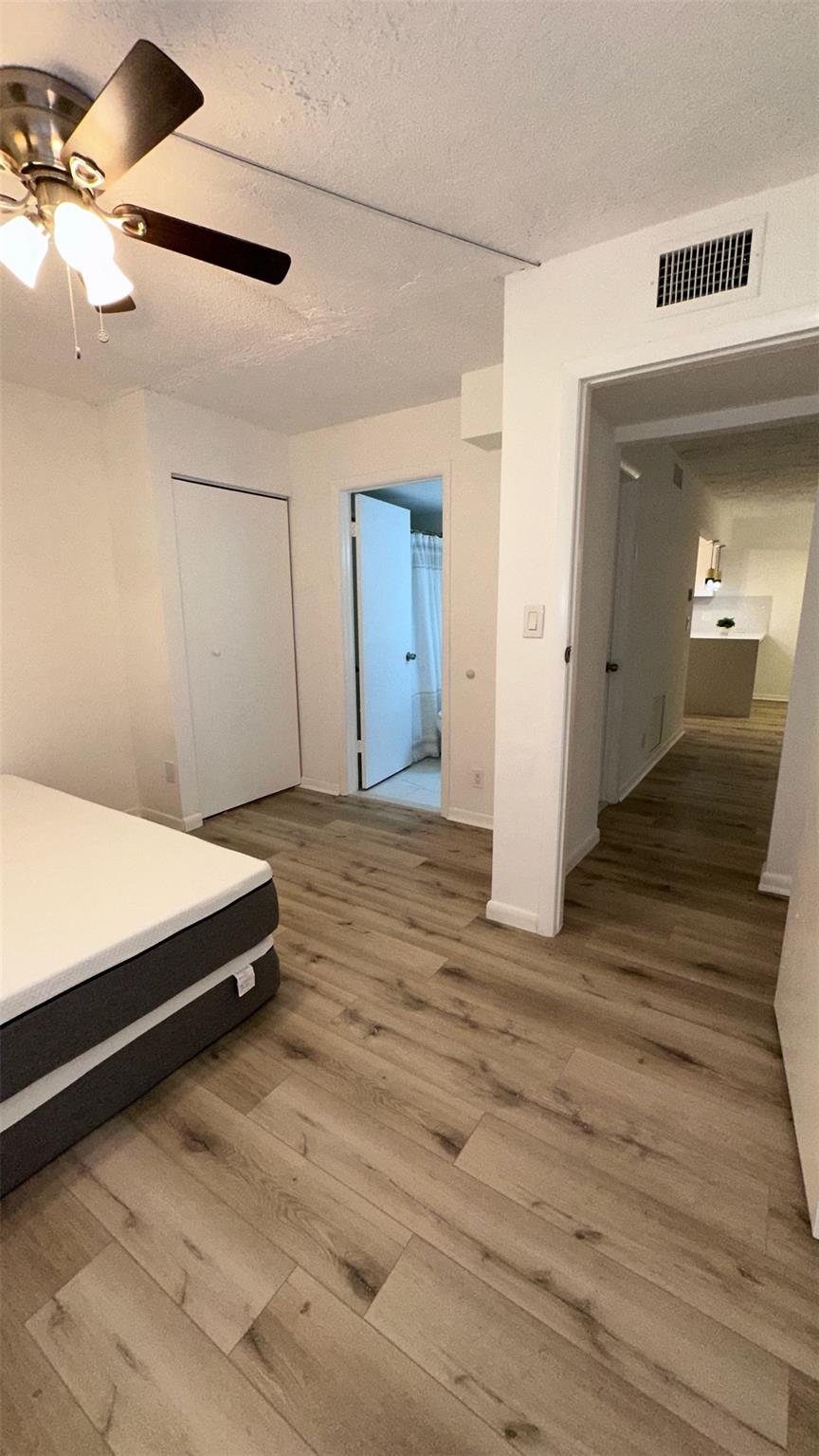Pine Ridge Condo 04 - Residential Lease