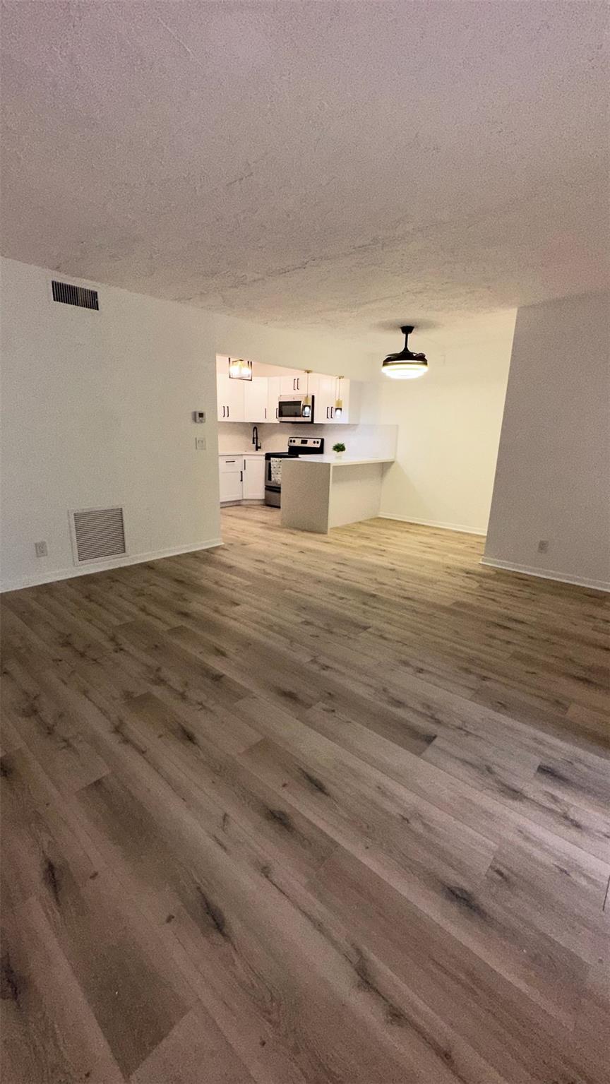 Pine Ridge Condo 04 - Residential Lease