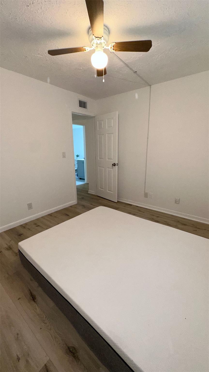 Pine Ridge Condo 04 - Residential Lease