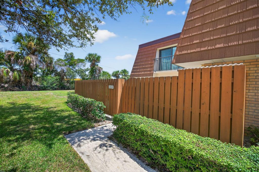 Photo of 2814 28th Court, Jupiter, FL 33477 (MLS # R11118221)