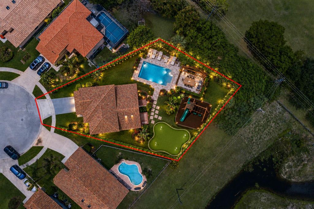 Photo of 8593 Windy Circle, Boynton Beach, FL 33472 (MLS # B26031723)