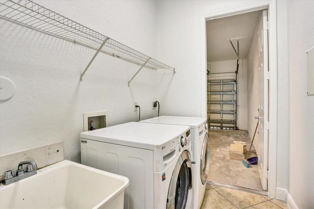 VIRGINIA ESTATES - Residential