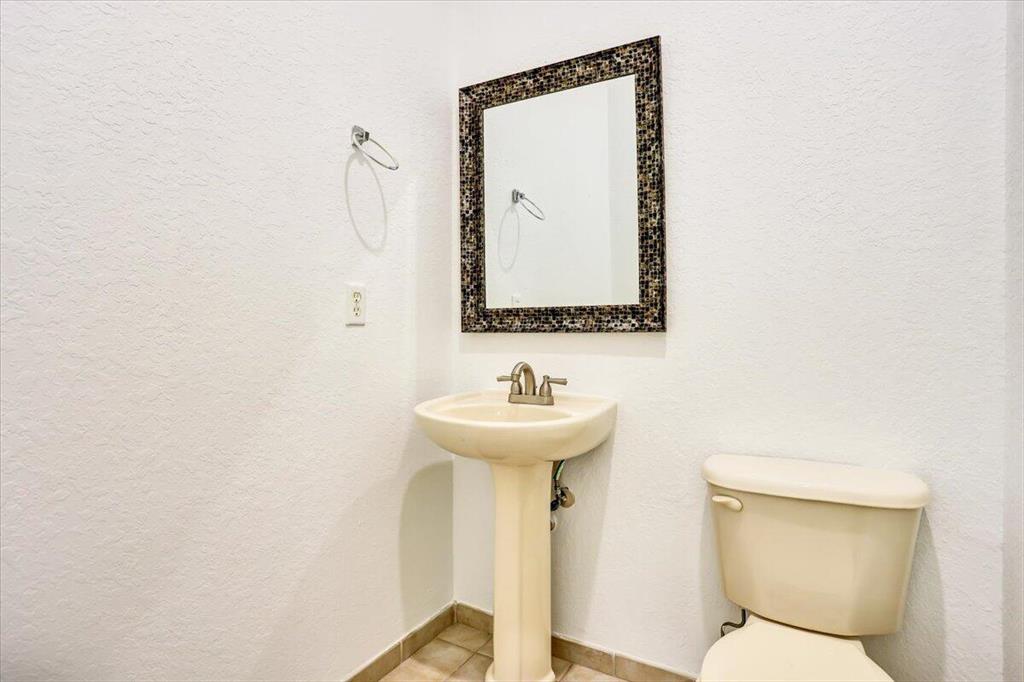 VIRGINIA ESTATES - Residential