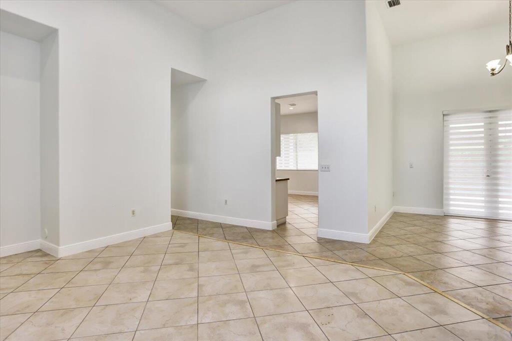 VIRGINIA ESTATES - Residential