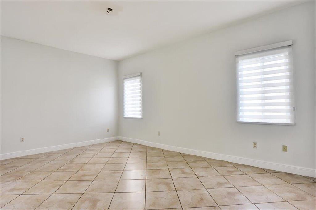 VIRGINIA ESTATES - Residential