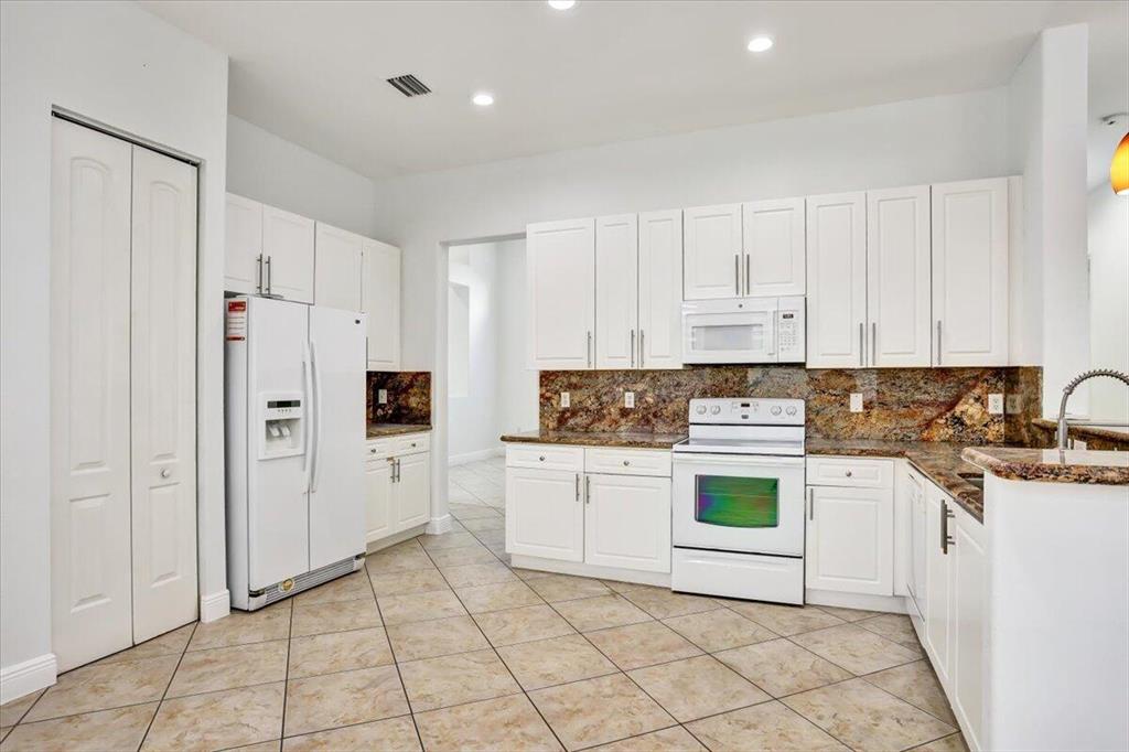 VIRGINIA ESTATES - Residential