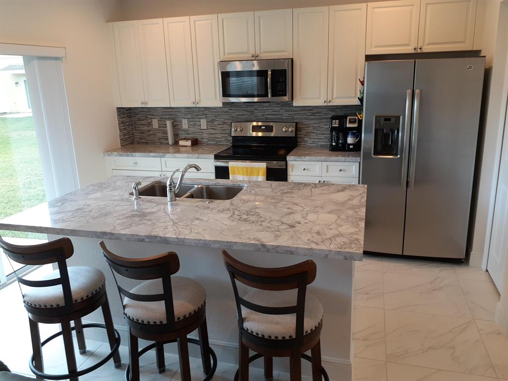 VIZCAYA FALLS PLAT 3 - Residential