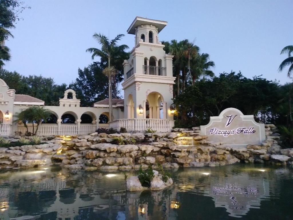 VIZCAYA FALLS PLAT 3 - Residential