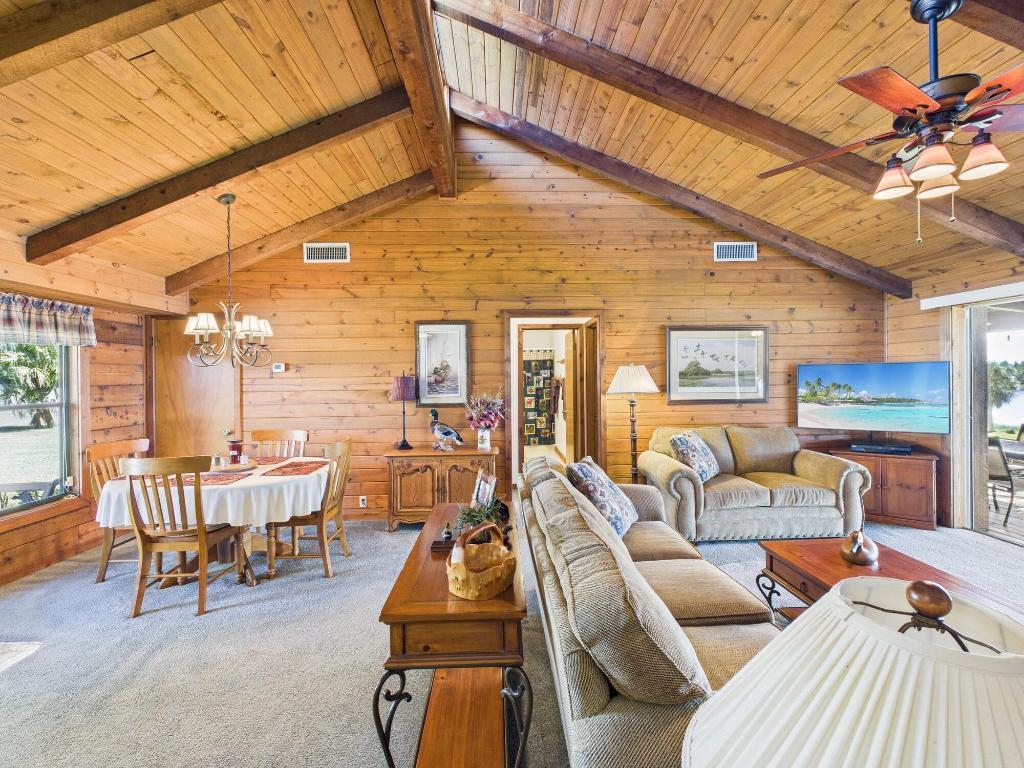 RIVER OAK ACRES - Residential