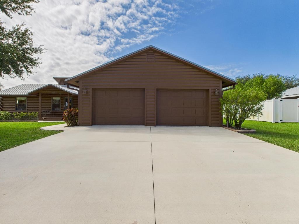 RIVER OAK ACRES - Residential