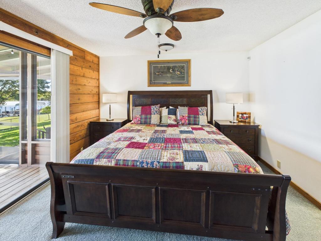 RIVER OAK ACRES - Residential